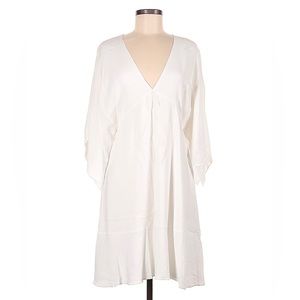 Lewit White flowing dress